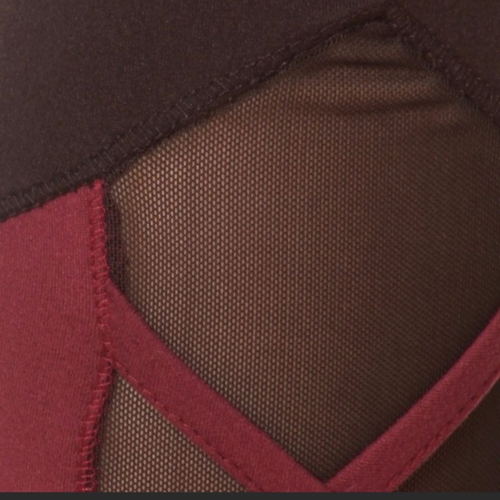 ONE LEFT! SIZE L Criss Cross Mesh Leggings - Picture 3 of 4